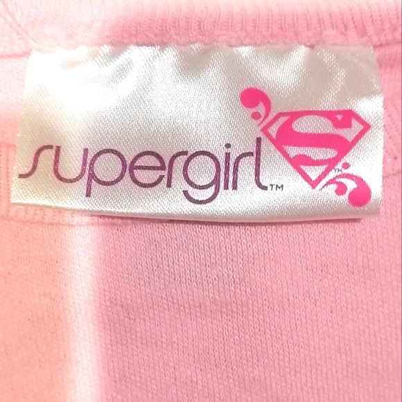 🔥SALE🔥 Supergirl DC Comics Baby Girl's Sparkly Onesie NWT Size 3-6 Months - Picture 5 of 6